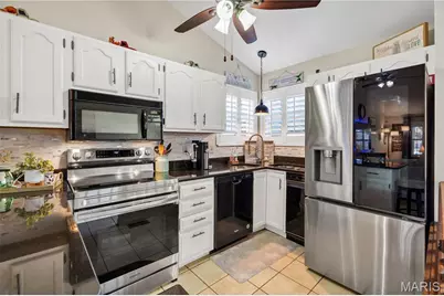 8616 Glenmont Court Court, Affton, MO 63123 - Photo 4