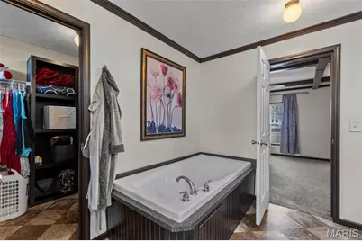 120 Kona, Fenton, MO 63736 - Photo 30