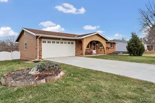 934 Silverstone Dr, Saint Charles, MO 63303 - Photo 40