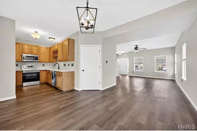 2018 Village Glen Drive, Wentzville, MO 63385 - Photo 6