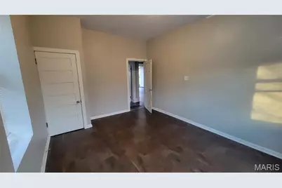 3926 Tholozan Avenue, Saint Louis, MO 63116 - Photo 8