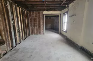 4253 Westminster Pl, Saint Louis, MO 63108 - Photo 4