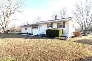 18105 Hwy 8, St James, MO 65559 - Photo 2