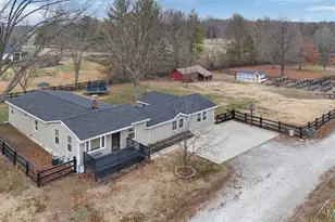 31 Saint Joseph Ln, Defiance, MO 63341 - Photo 2