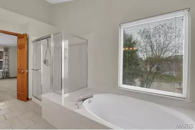 16015 Canterbury Estates Drive, Ellisville, MO 63021 - Photo 20