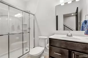 304 Indigo Ct, Chesterfield, MO 63017 - Photo 8