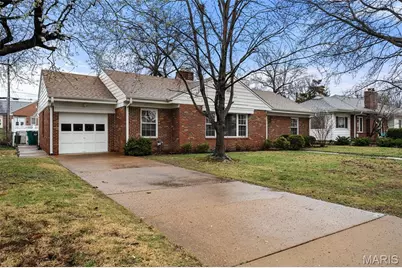 435 Hampshire Court, Webster Groves, MO 63119 - Photo 4