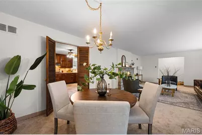 435 Hampshire Court, Webster Groves, MO 63119 - Photo 12