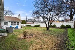 435 Hampshire Ct, Webster Groves, MO 63119 - Photo 40