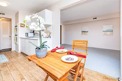 539 Coeur De Royale Drive #307, Creve Coeur, MO 63141 - Photo 18