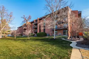 539 Coeur De Royale Dr, Creve Coeur, MO 63141 - Photo 36