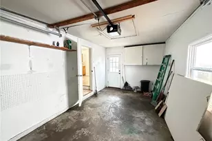 854 Loekes Dr, Florissant, MO 63031 - Photo 10