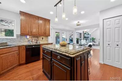 305 Hays Hill Drive, Fenton, MO 63026 - Photo 8