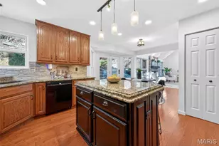 305 Hays Hill Dr, Fenton, MO 63026 - Photo 8