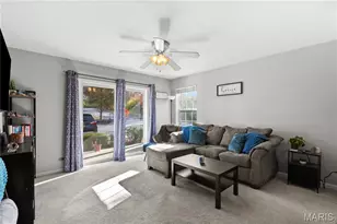 412 Saravalle Dr, Saint Peters, MO 63376 - Photo 10