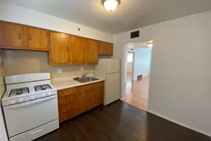 8518 Titchfield Ct, Saint Louis, MO 63123 - Photo 4