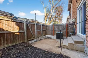 1105 Rue La Ville Walk, Creve Coeur, MO 63141 - Photo 10