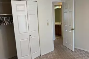 15623 Cedarmill Dr, Chesterfield, MO 63017 - Photo 20