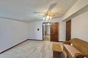 213 W Wood St, Shelbina, MO 63468 - Photo 30