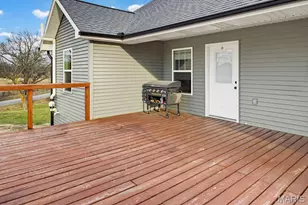 365 Sassenach Dr, Jackson, MO 63755 - Photo 8