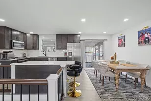 915 Shamrock Dr, Hazelwood, MO 63042 - Photo 6