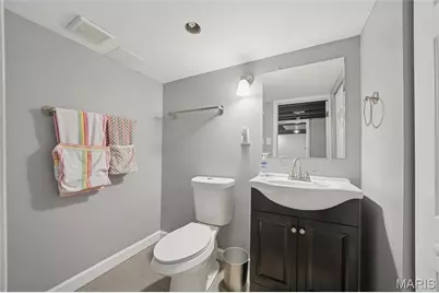 1105 North & South Road, University City, MO 63130 - Photo 18