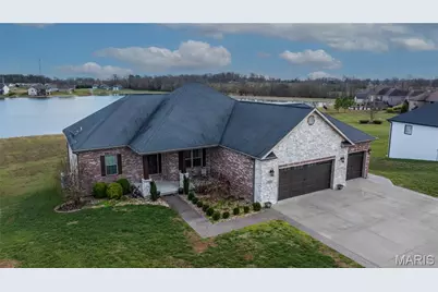 520 Lakeview Crossing, Cape Girardeau, MO 63701 - Photo 2