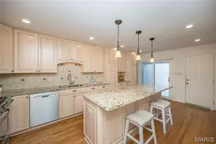 14924 Manor Lake Dr, Chesterfield, MO 63017 - Photo 22