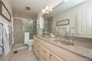 14924 Manor Lake Dr, Chesterfield, MO 63017 - Photo 32