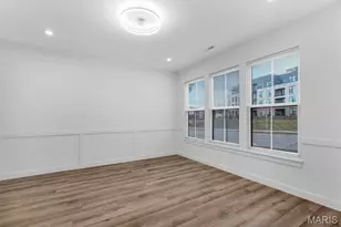 306 Indigo Ct, Chesterfield, MO 63005 - Photo 8