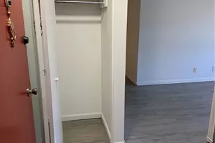 9925 Bunker Hill Dr, Saint Louis, MO 63123 - Photo 2