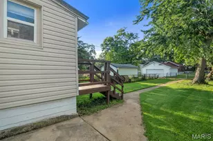 6835 Etzel Ave, University City, MO 63130 - Photo 18