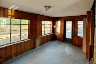 7 St Thomas Ct, Florissant, MO 63031 - Photo 18