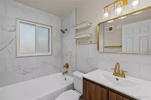 2345 Hummingbird Dr, Saint Louis, MO 63033 - Photo 14