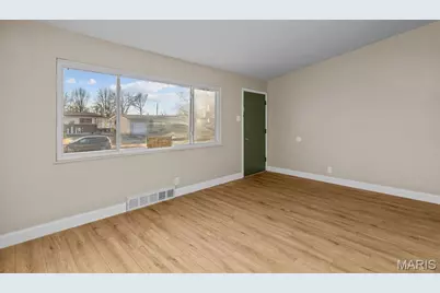 2345 Hummingbird Drive, Saint Louis, MO 63033 - Photo 6