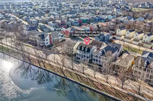 3465 New Town Lake Dr, Saint Charles, MO 63301 - Photo 2