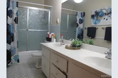 7609 Hazelcrest Drive #G, Hazelwood, MO 63042 - Photo 10