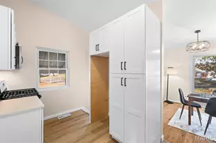 515 Crestvale Dr, Rock Hill, MO 63119 - Photo 10