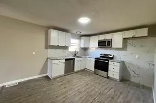 12054 Criterion Ave, Saint Louis, MO 63138 - Photo 10