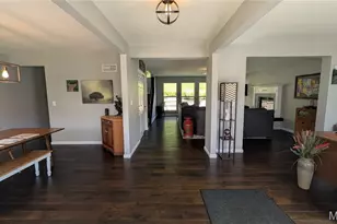 4943 Country Club Dr, Unincorporated, MO 63049 - Photo 8