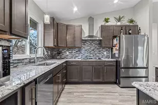 3968 Royal Estates Dr, Saint Louis, MO 63129 - Photo 20