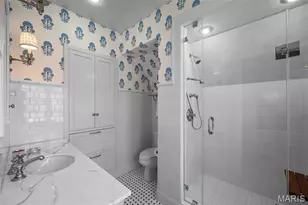 8 Ridgewood St, Ladue, MO 63124 - Photo 28