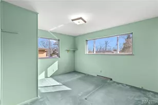 9479 Indian Meadows Dr, Olivette, MO 63132 - Photo 20
