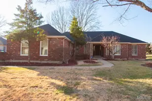 6449 Bluff Farm Dr, Saint Louis, MO 63129 - Photo 2