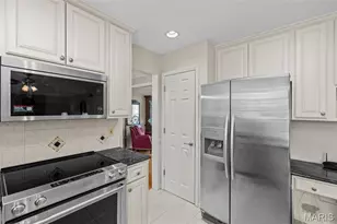 973 Oakwood Farms Ln, Ballwin, MO 63021 - Photo 18