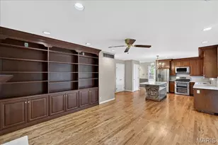 1 Glenkirk Ln, Glendale, MO 63122 - Photo 10