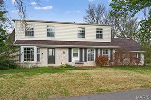 1 Glenkirk Ln, Glendale, MO 63122 - Photo 2