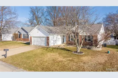 104 Eric Craig Court, Saint Peters, MO 63376 - Photo 2