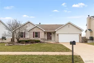 14 Winter Valley Dr, Fenton, MO 63026 - Photo 1