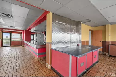 1105 S Main Street, Sikeston, MO 63801 - Photo 10